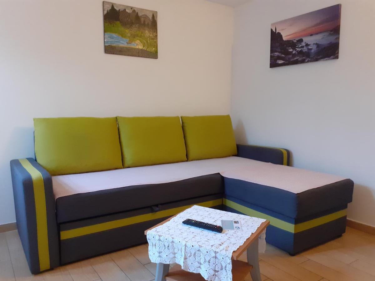 Asterix Apartment