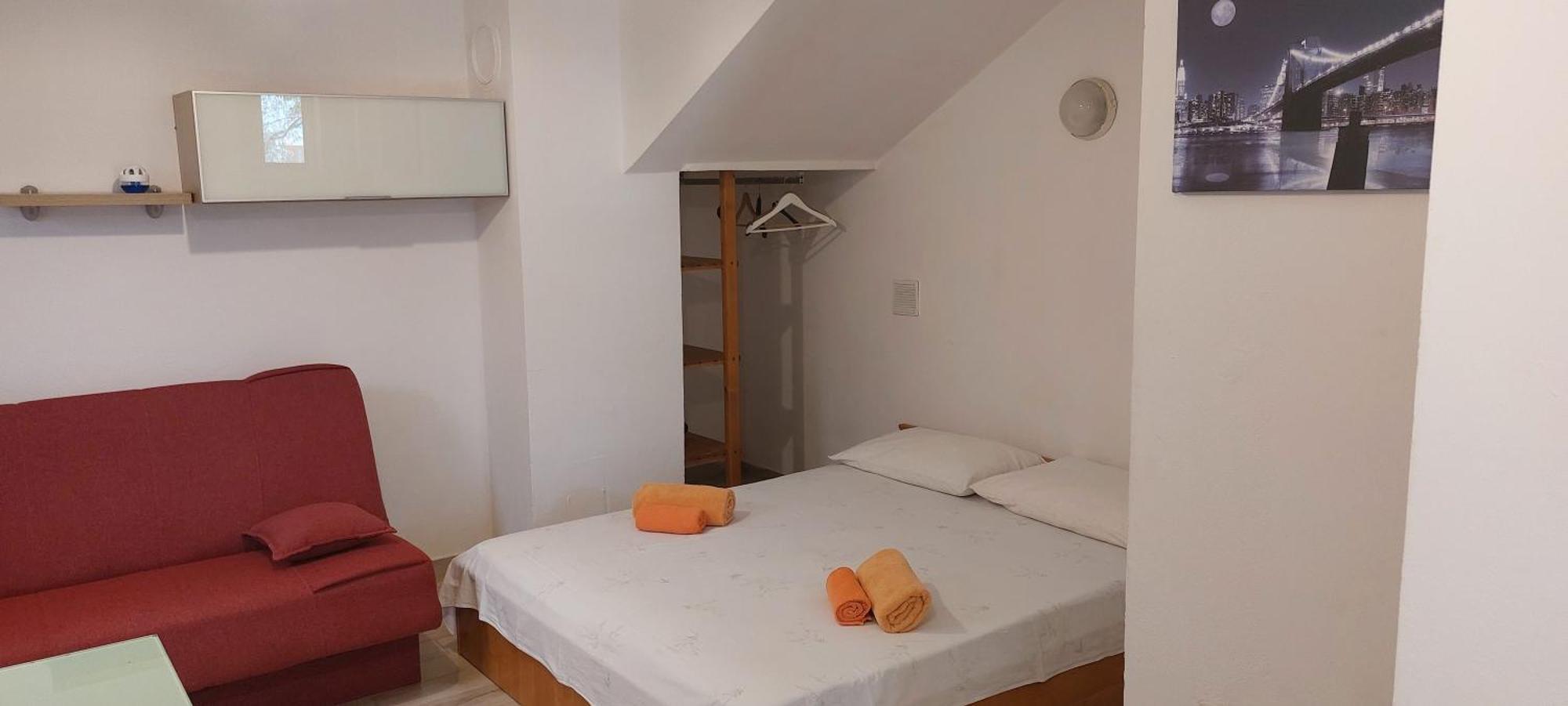 Asterix Apartment *